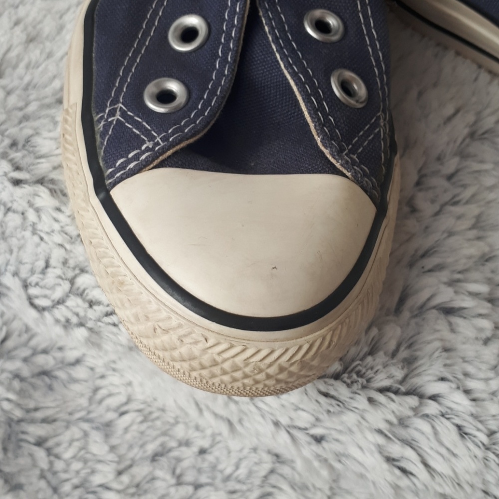 Converse - Picture 3 of 5